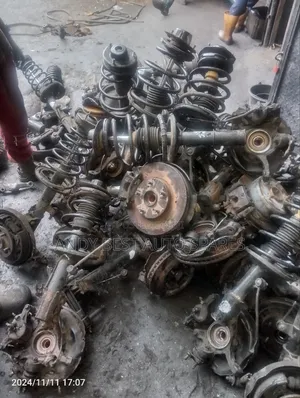 Front Shock Toyota Camry 1998 2.2camry