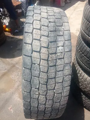 Quality 22.5 Truck Tyres an Rims