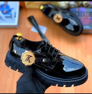Classic Louis Vuitton Men's Shoes