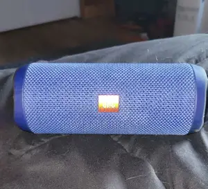 Original JBL Flip 4 Speaker