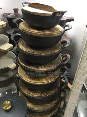 Original Pure Iron Cast Pot Available