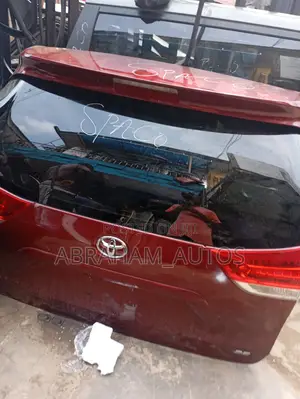Complete Booth for Toyota Sienna 2015 Automatic Available