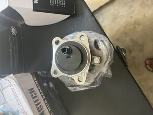 Original Hub for Sienna 2011 and Highlander