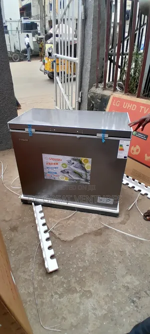 Brand New Snowsea 308litters Chest Freezer>>External>>Silver