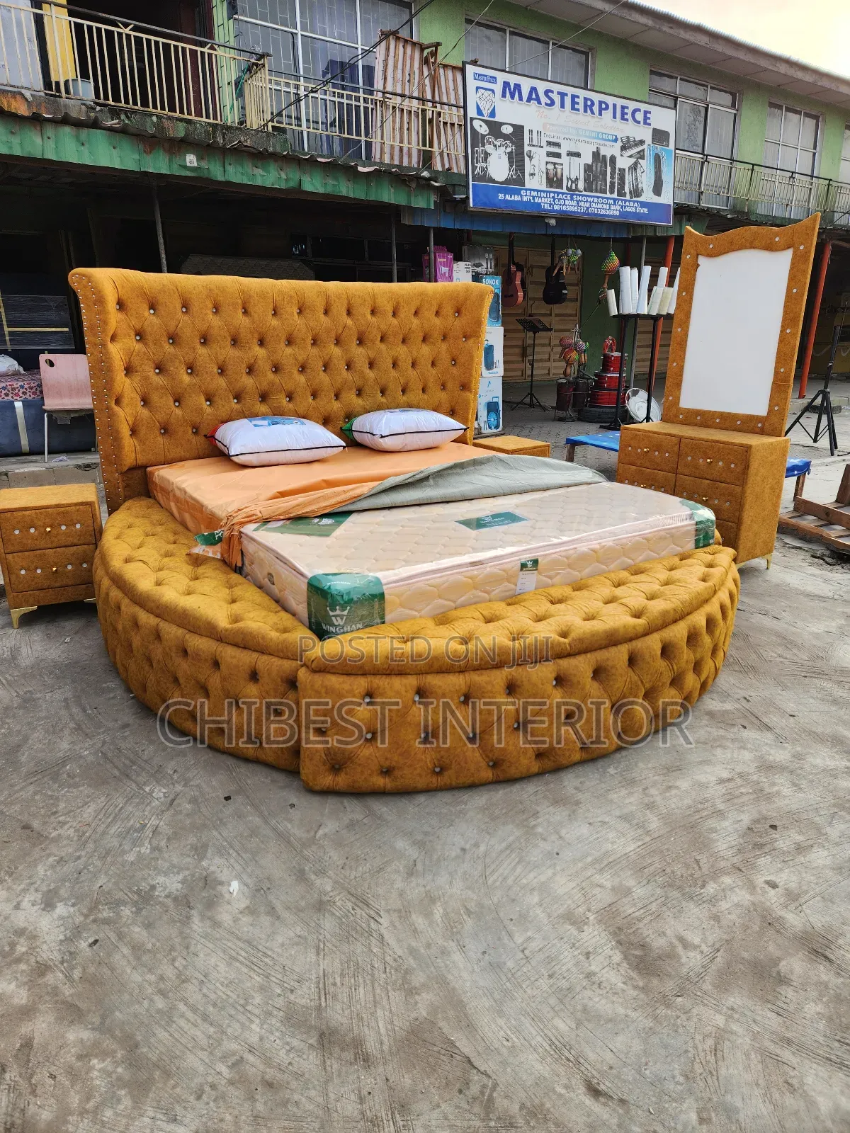 Padded 7by6 Bed With Its Accessories