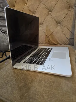 Laptop Apple MacBook Pro 2015 16GB Intel Core I7 SSD 256GB