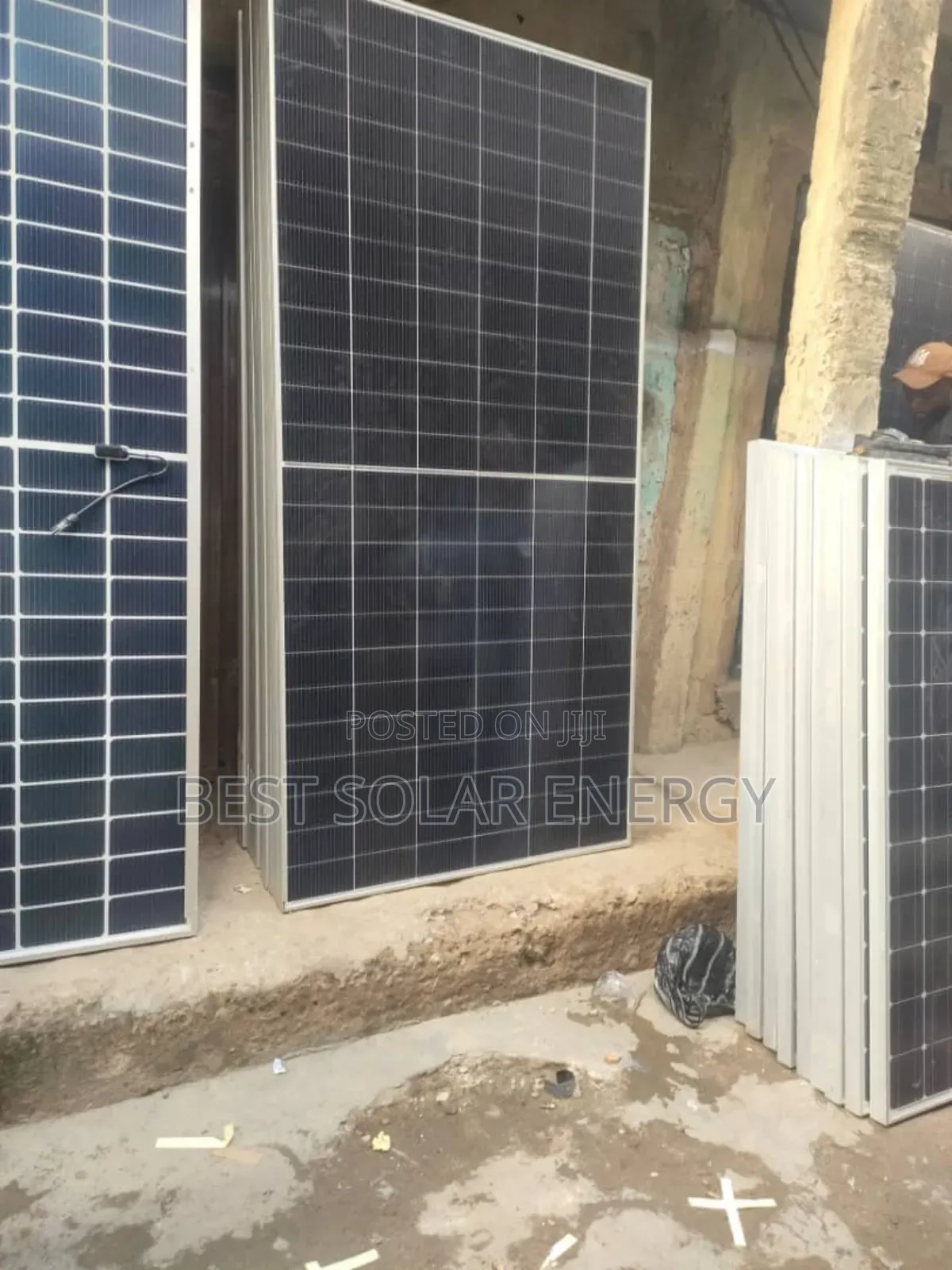 650W Jinko Solar Panel 144cell