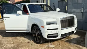 New Rolls-Royce Cullinan 2022 White