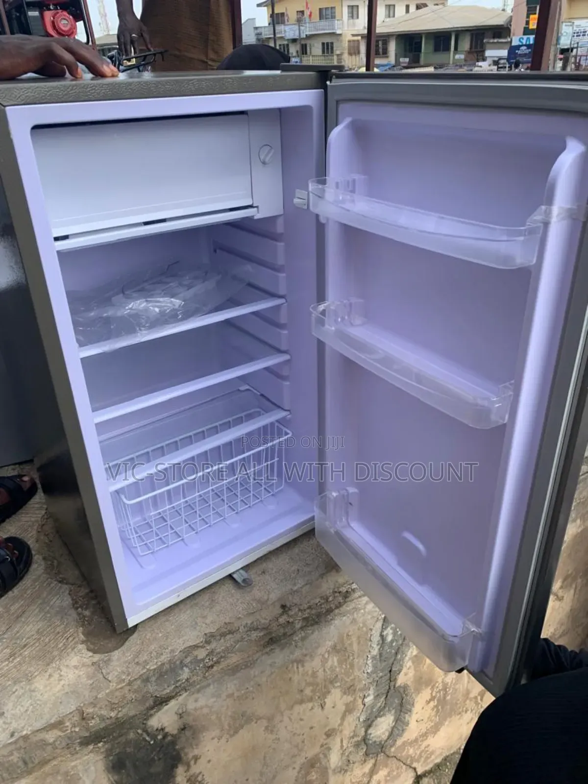 Fridge and Freezer Table Top 2week Used