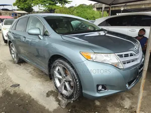 Toyota Venza V6 AWD 2011 Green