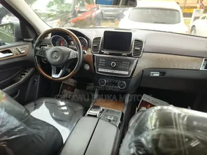 Mercedes-Benz GLE-Class GLE 350d 4MATIC 2017 Gray