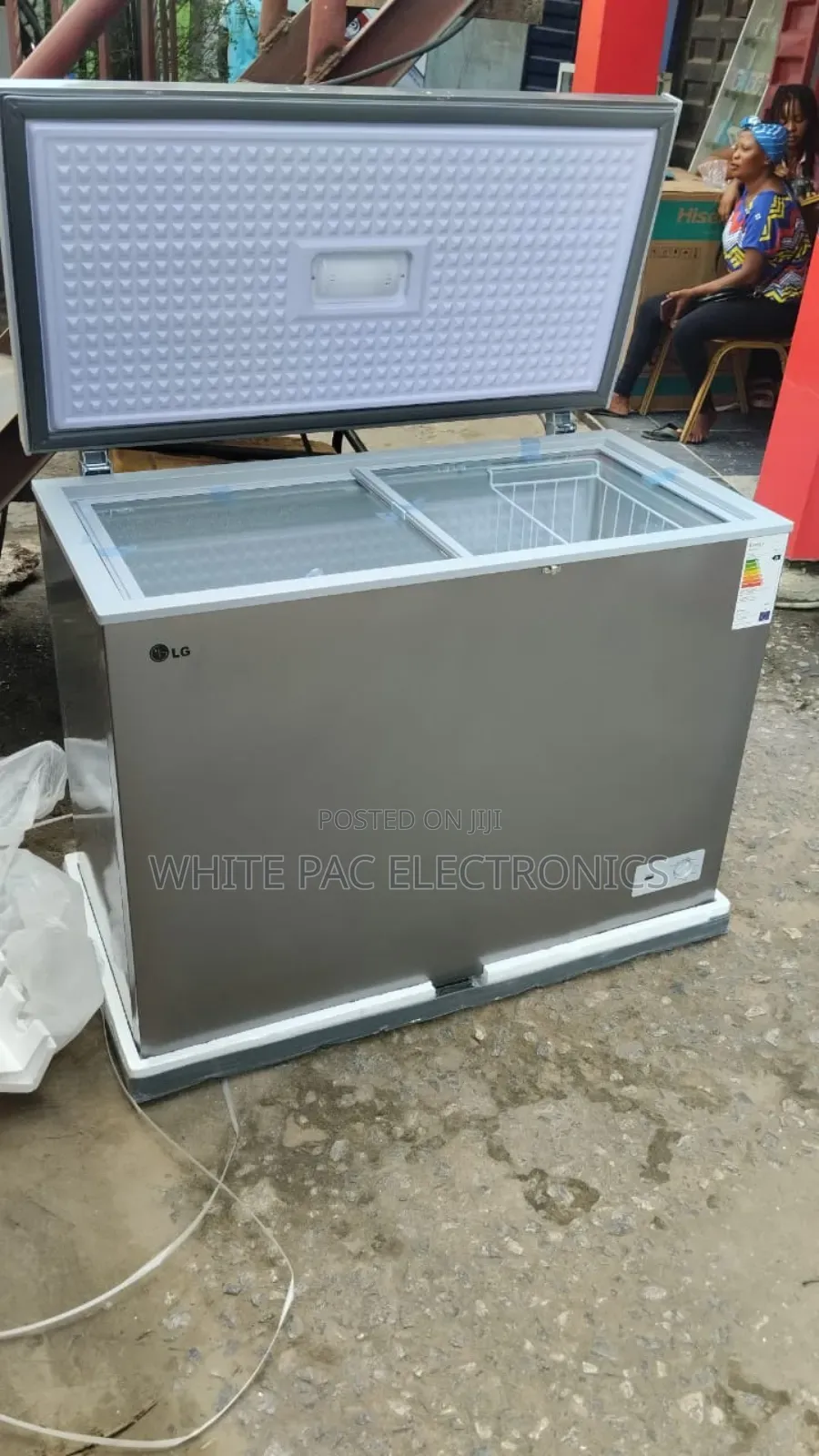 Original > LG Chest Freezer 350-L Ice Maker Extra Freezing