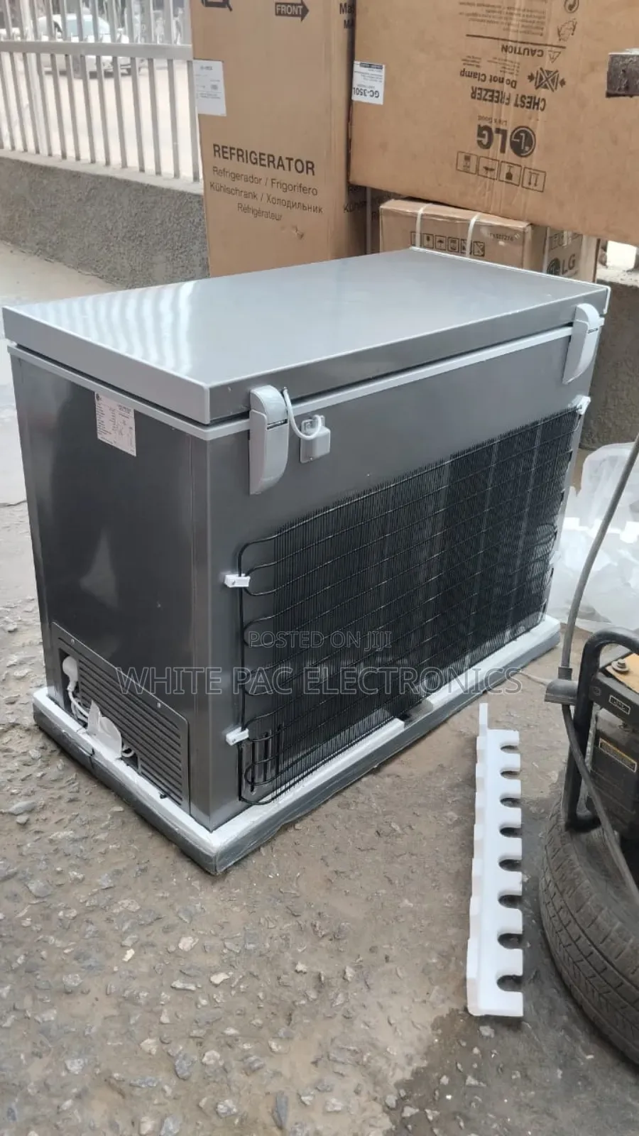 Original > LG Chest Freezer 350-L Ice Maker Extra Freezing