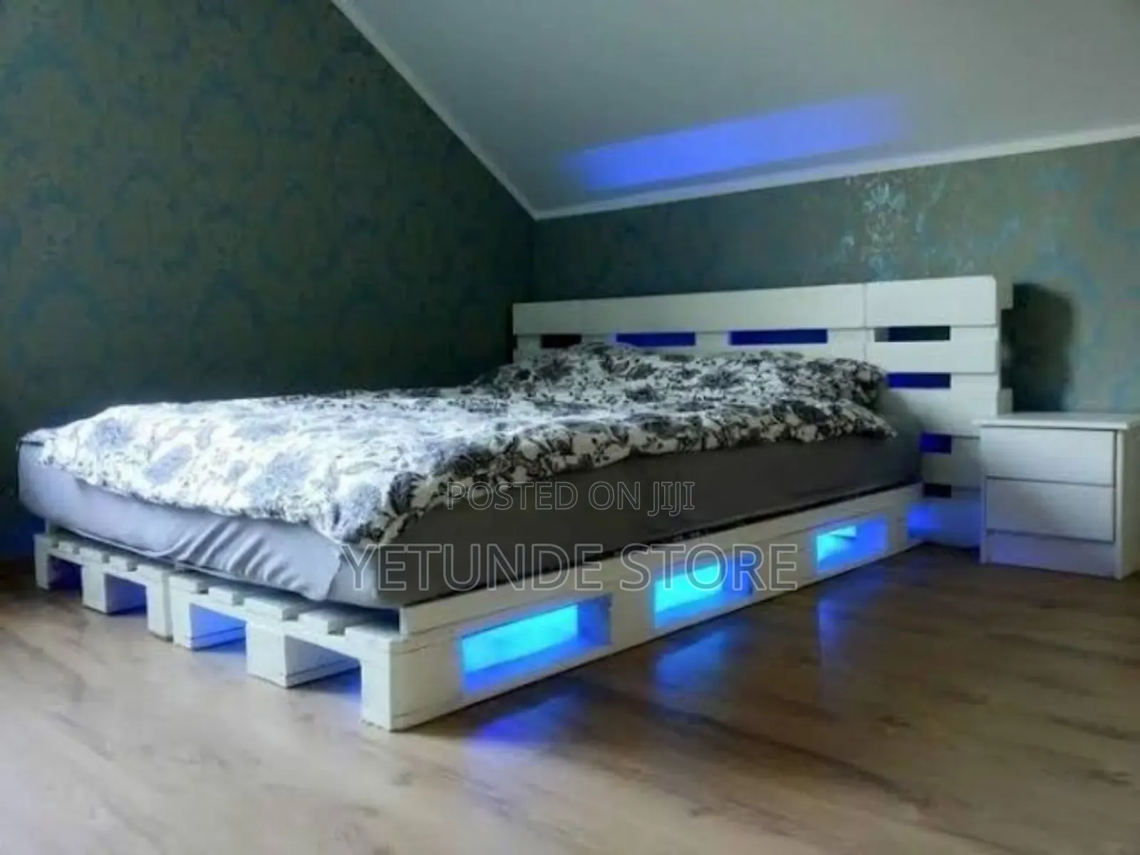 Full-Size (Double Bedframe) Diy With Pallets