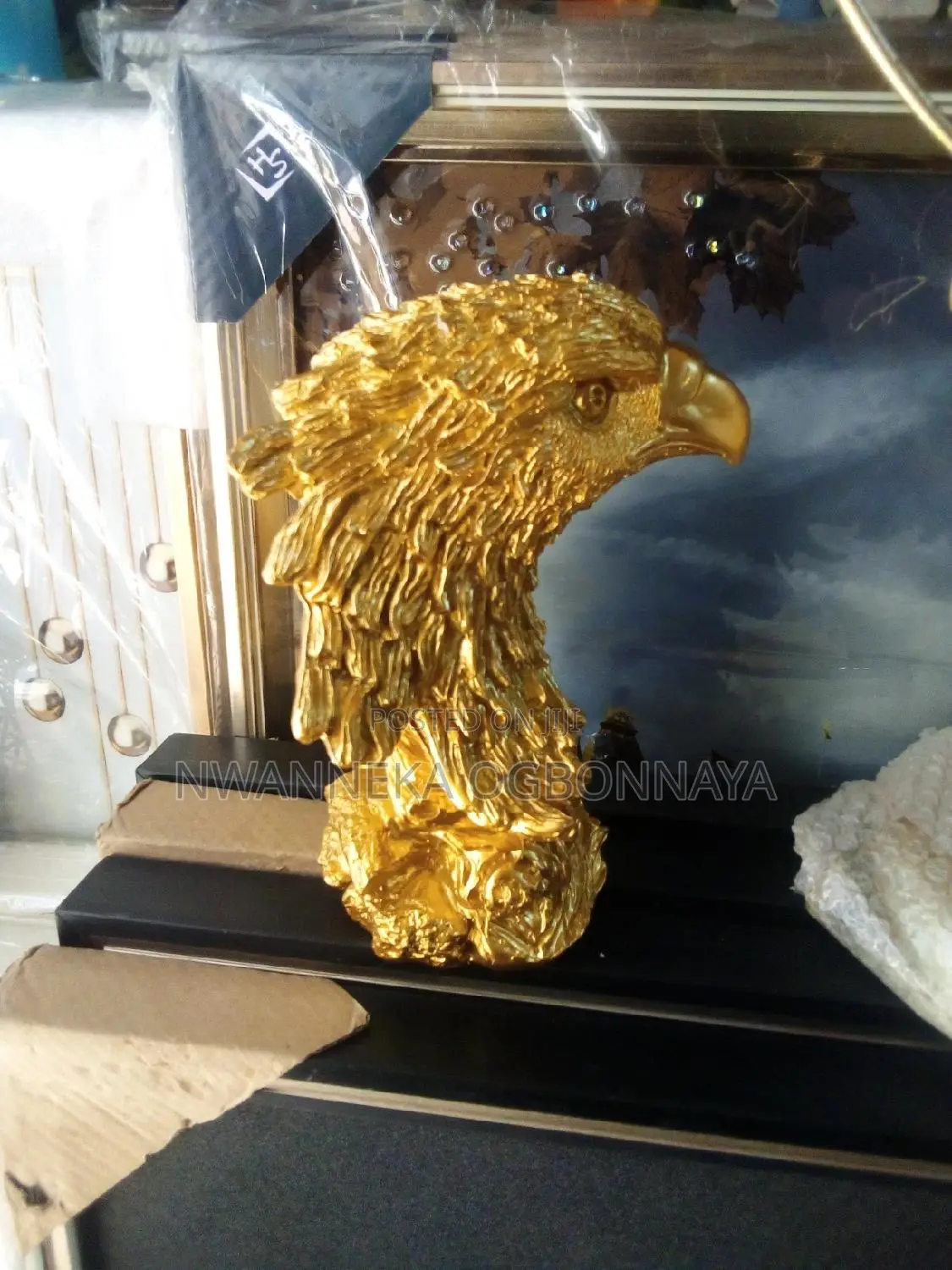 Nordic Luxury Creative Parrot Sculpture
