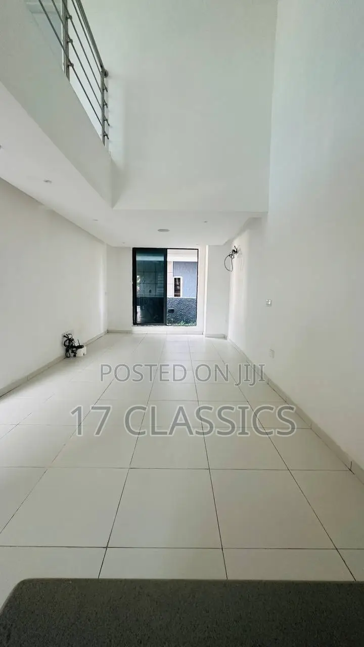 2bdrm Maisonette in Oceanbay Estate, Chevron for sale