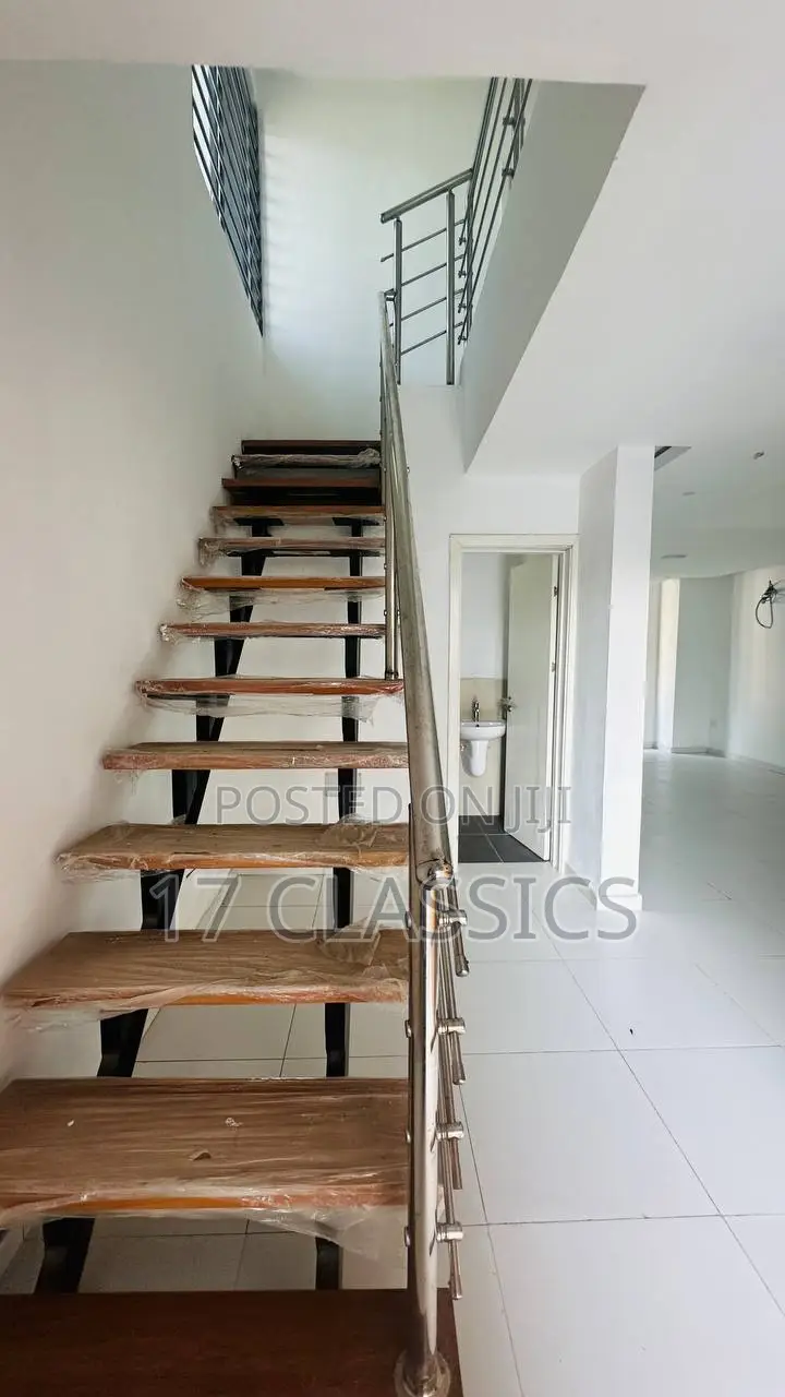 2bdrm Maisonette in Oceanbay Estate, Chevron for sale