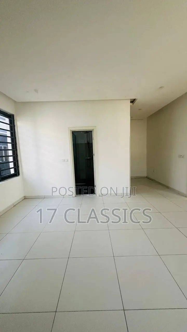 2bdrm Maisonette in Oceanbay Estate, Chevron for sale