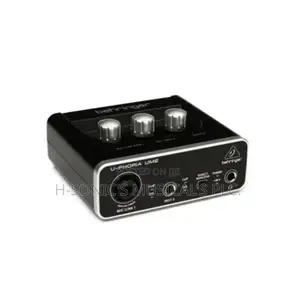 Behringer Um2 Studio Audio Interface