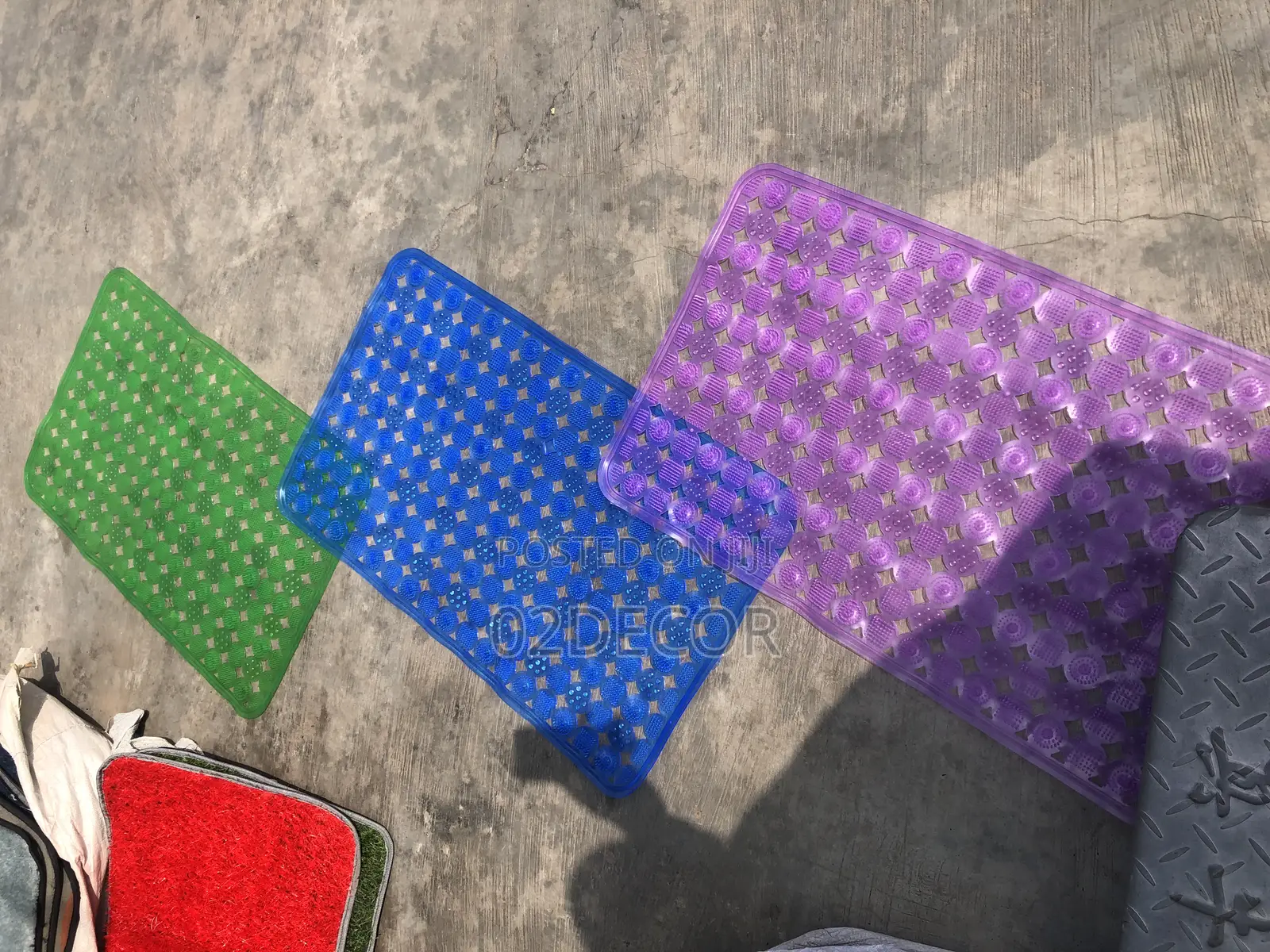 Non Slip Bathroom Mat Rubber 45cm by 75cm