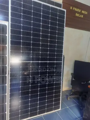 Canadian Mono Crystalline 550w 144cell Solar Panel