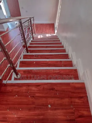Chang Your Old Ceramic Tile With Vinyl Flooring