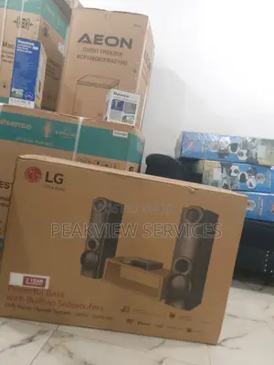 Dual Built in Swoofers LG 600W DVD Home Theater System