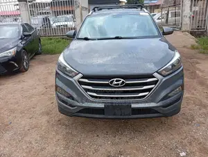 Hyundai Tucson SE AWD 2017 Gray