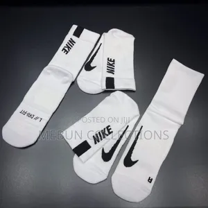 Photo - Nike Every Day Crew Socks