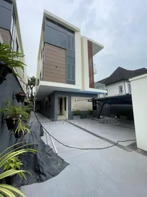 5bdrm Duplex in Lekki Phase 1 for sale