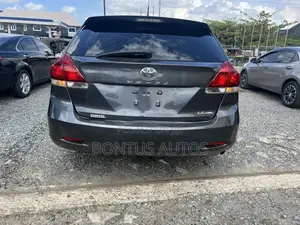 Toyota Venza LE AWD 2013 Gray