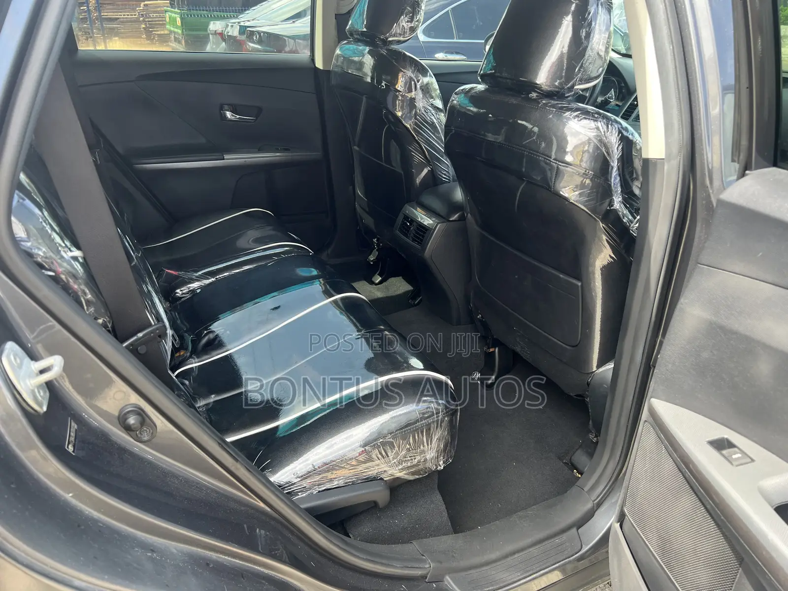 Toyota Venza LE AWD 2013 Gray