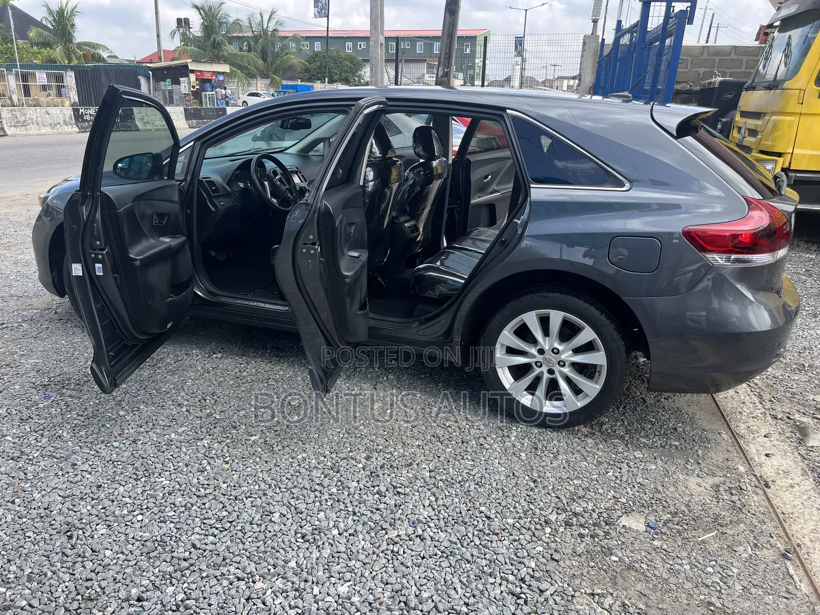 Toyota Venza LE AWD 2013 Gray