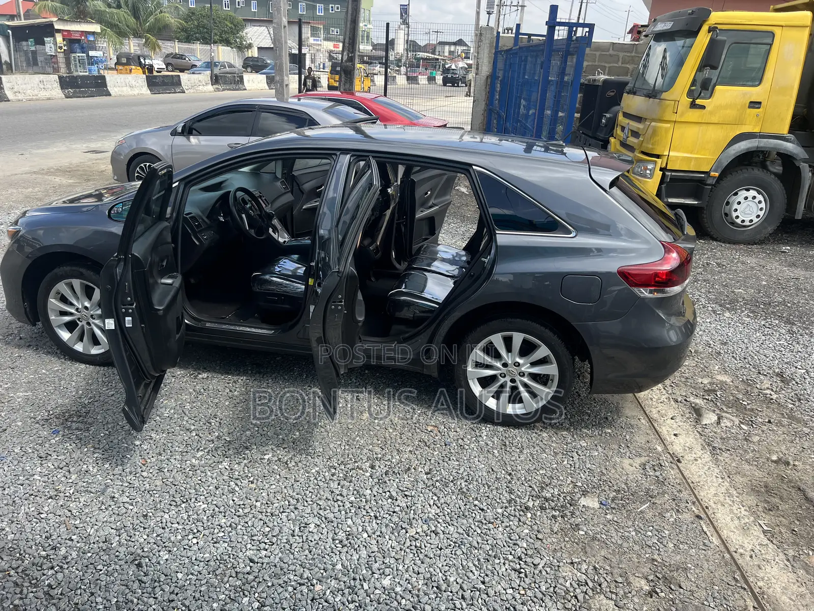 Toyota Venza LE AWD 2013 Gray