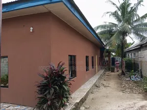 For Sale : Church Hall With 1 Bedr Flat at Eliparanwo