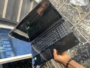New Laptop Toshiba 4GB Intel HDD 500GB