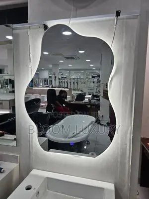 Shapeless 3 Color LED Mirror (Soft Touch)