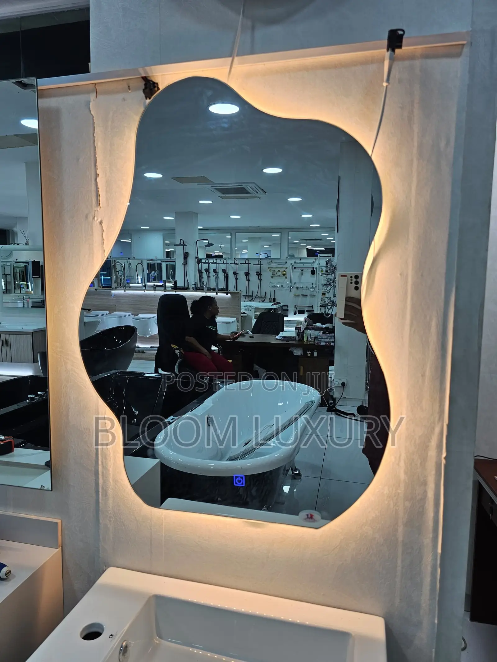 Shapeless 3 Color LED Mirror (Soft Touch)