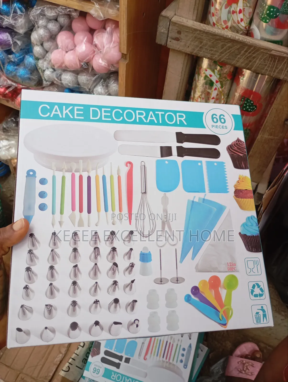 Cake Decorator