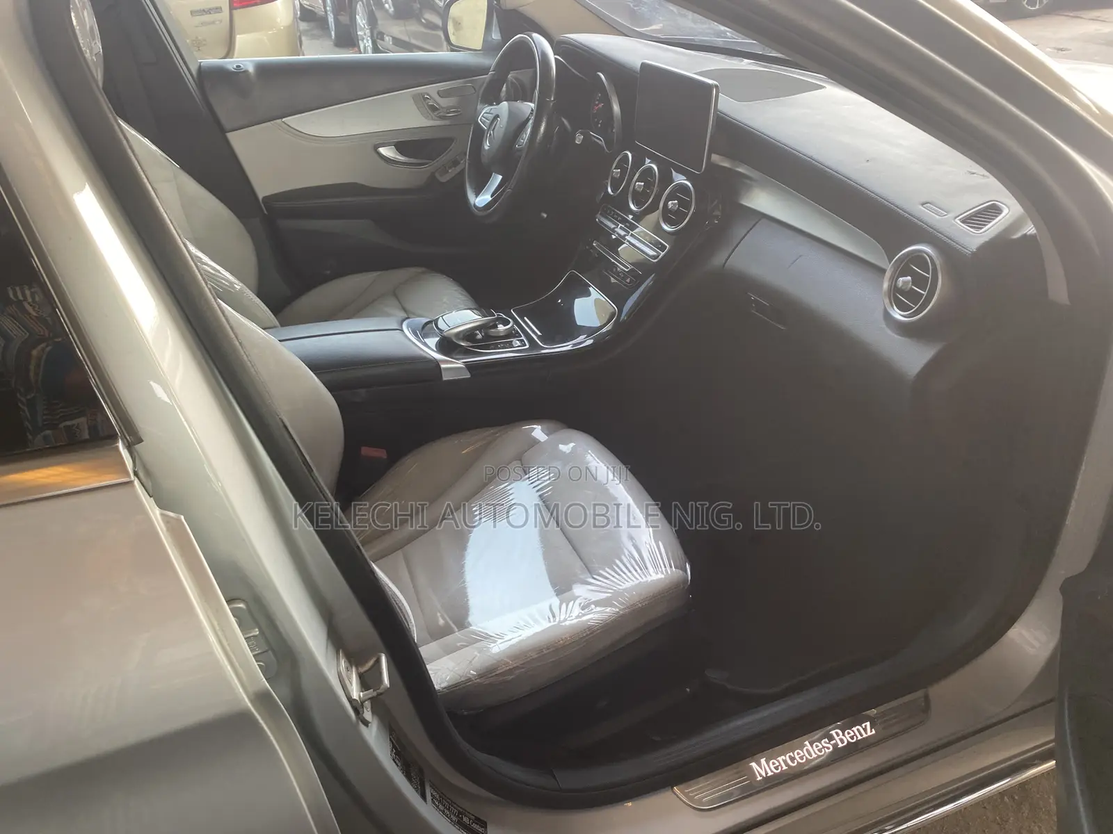 Mercedes-Benz C300 Base AWD 4Matic Sedan (2.0L 4cyl 7A) 2015 Silver