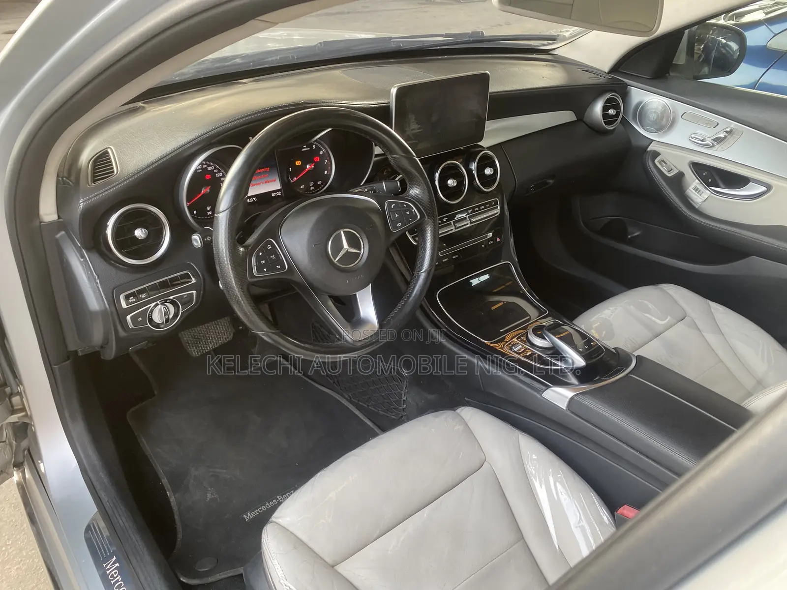 Mercedes-Benz C300 Base AWD 4Matic Sedan (2.0L 4cyl 7A) 2015 Silver