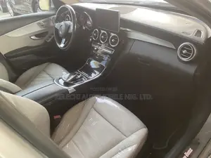 Mercedes-Benz C300 2015 Silver