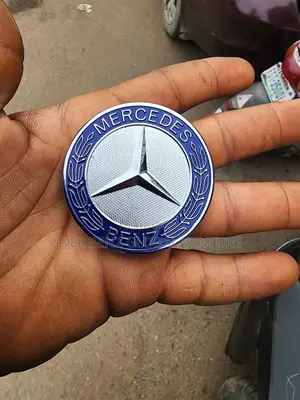 Bonnet Logo