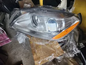 ML350 2013 Left Side Headlight