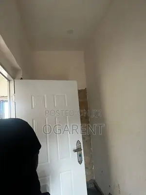Furnished 2bdrm Villa in Ugbor Village Road, Benin City for rent