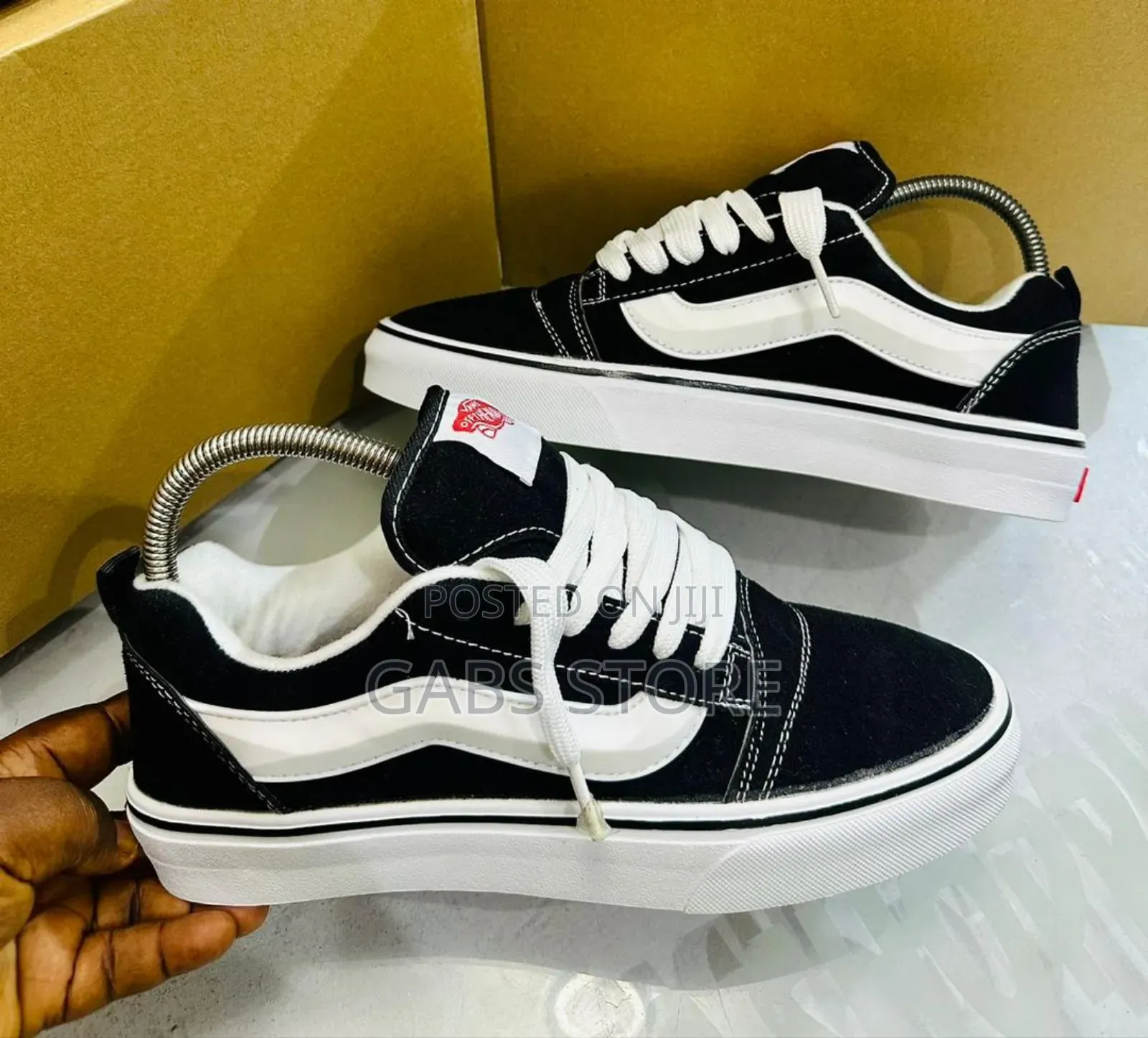 Knu-Skool Vans Sneakers