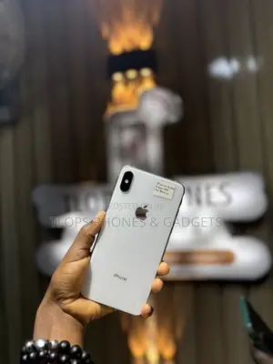 Apple iPhone XS Max 64 GB White