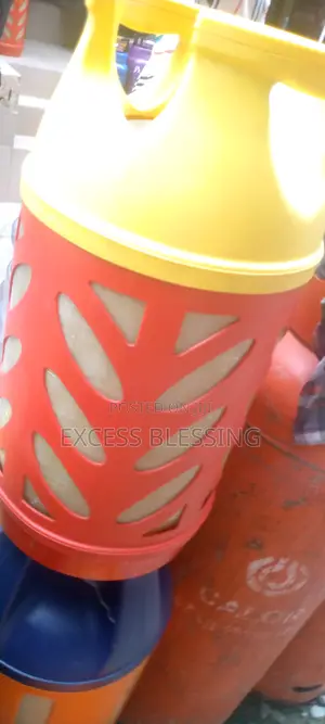 Gas Cylinder 12.5kg Petrocam Handy Easy Carry