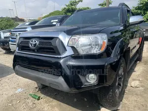 Toyota Tacoma 2013 Black
