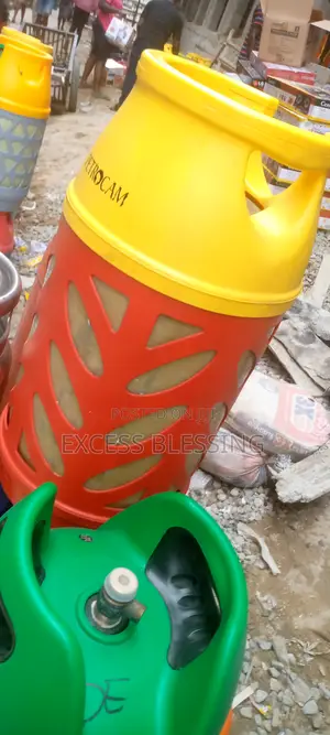 Value Petrocam 12.5kg Cylinder Gas